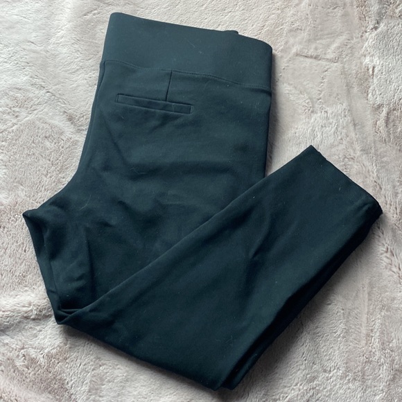 Torrid Black Ponte Pixie Pant 1 - Picture 8 of 11